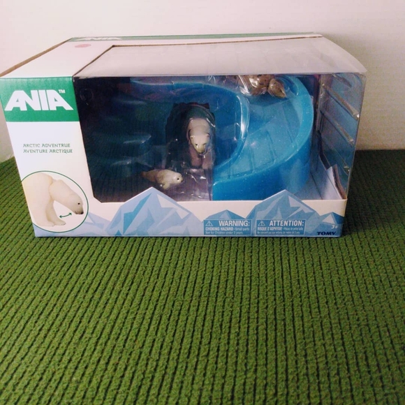 Ania Arctic Adventure Polar Bear & Seal Toy Playse - Picture 2 of 5